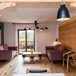 Udanypobyt Dom Forest Prestige House * Rzepiska